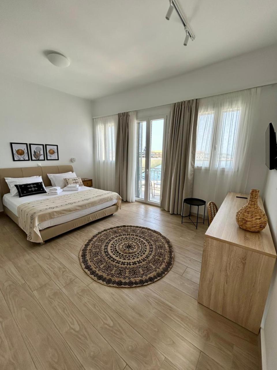 Emilia Suites Ermoupoli Dış mekan fotoğraf